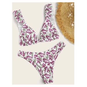 Floral ruffle bikini set